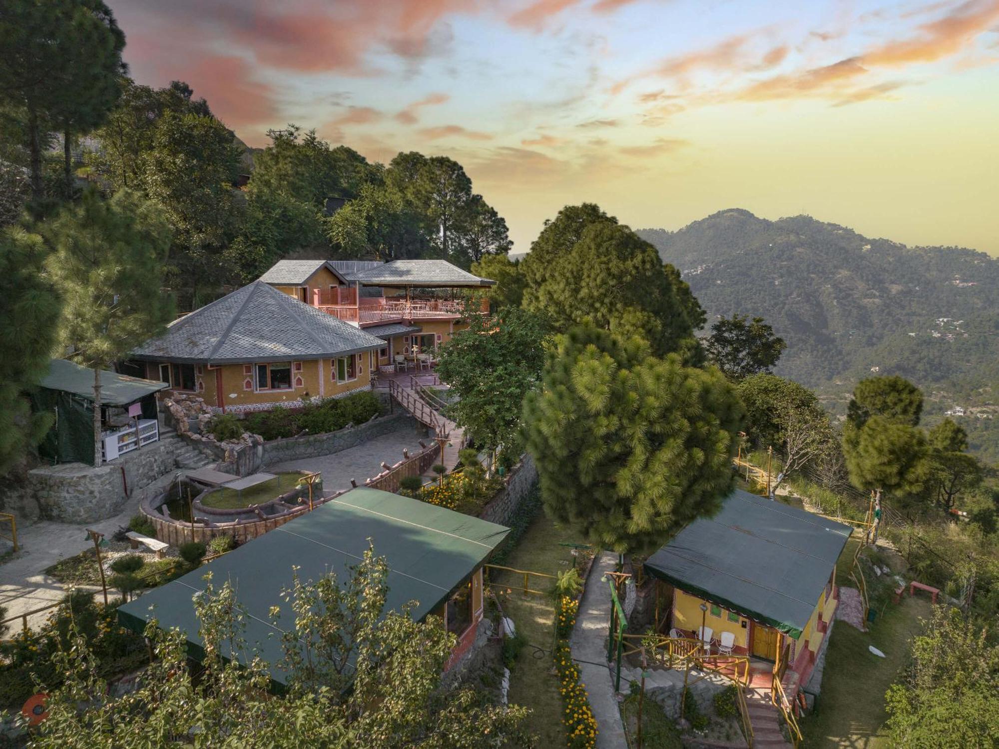 Hotel A Kasauli Ggaon By Echor Esterno foto
