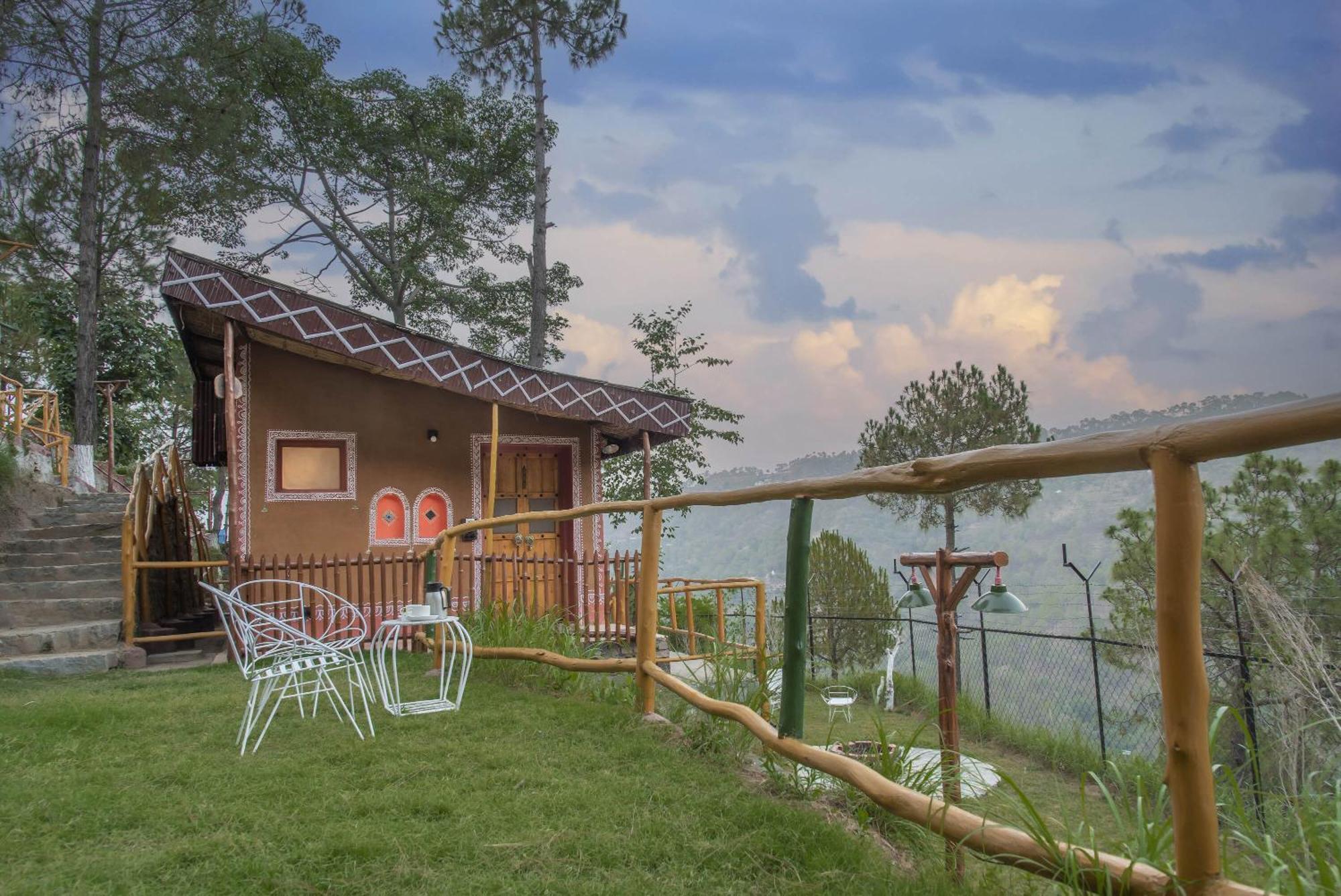 Hotel A Kasauli Ggaon By Echor Esterno foto
