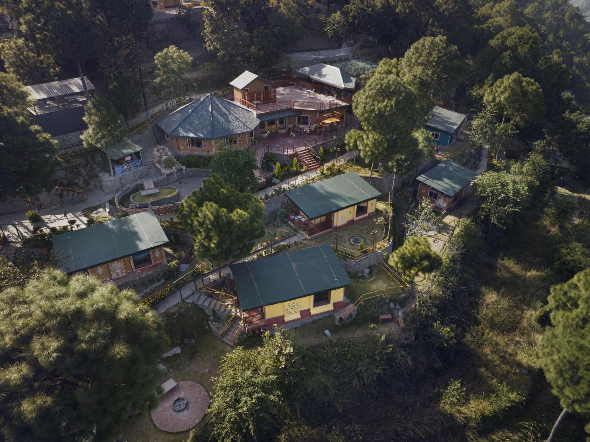 Hotel A Kasauli Ggaon By Echor Esterno foto