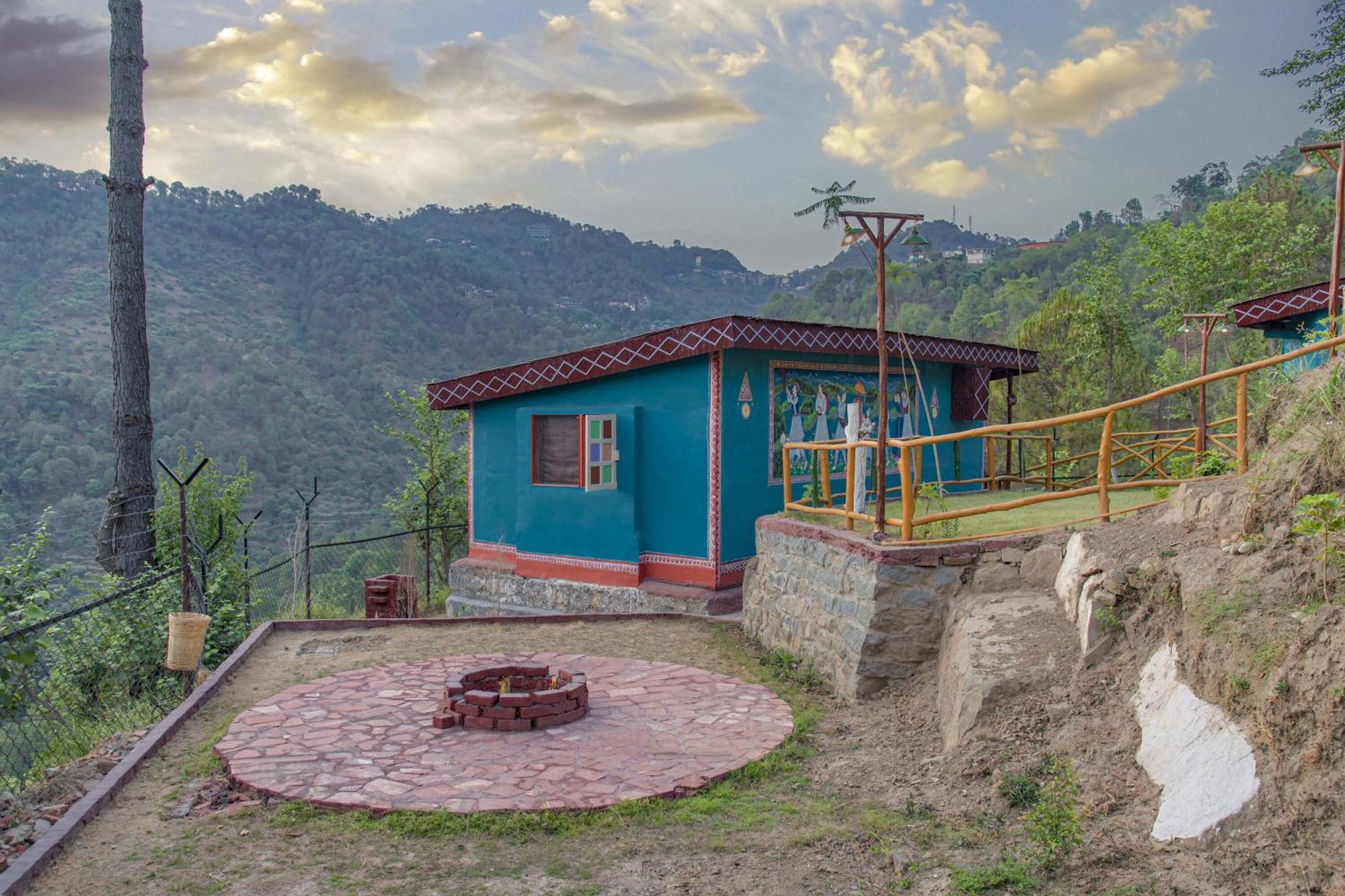 Hotel A Kasauli Ggaon By Echor Esterno foto